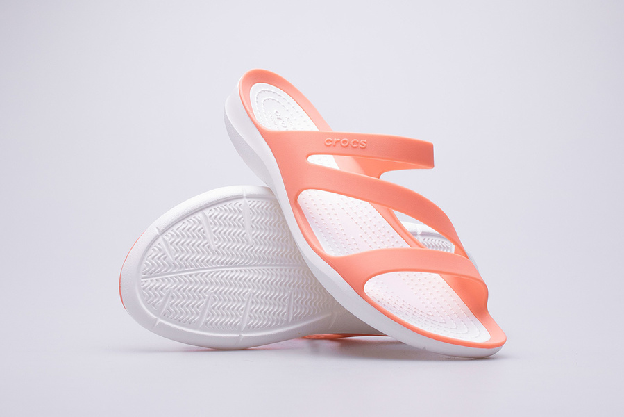 Klapki Crocs Swiftwater Sandal W 203998-82Q