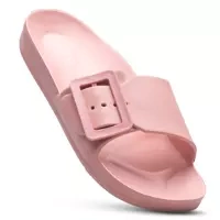 różowy