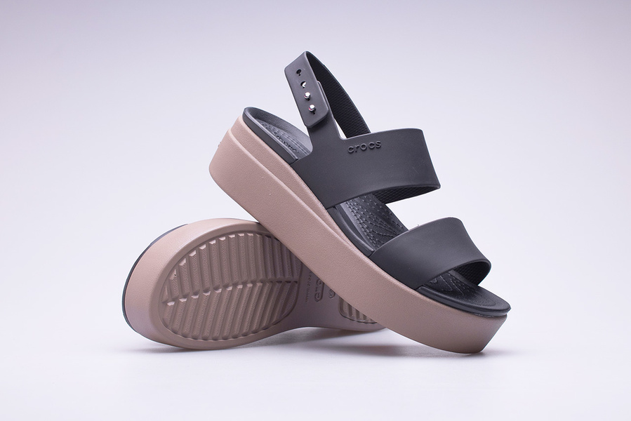Sandały damskie Crocs Brooklyn Low Wedge 206453-07H