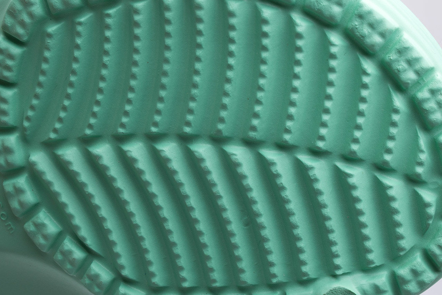 Chodaki CROCS CLASSIC CLOG K 204536-3U3