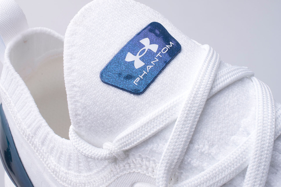 Buty damskie Under Armour HOVR PHANTOM 2 3023660-101