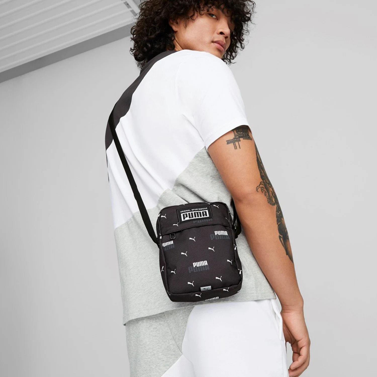 Saszetka PUMA Academy Portable 079135-09